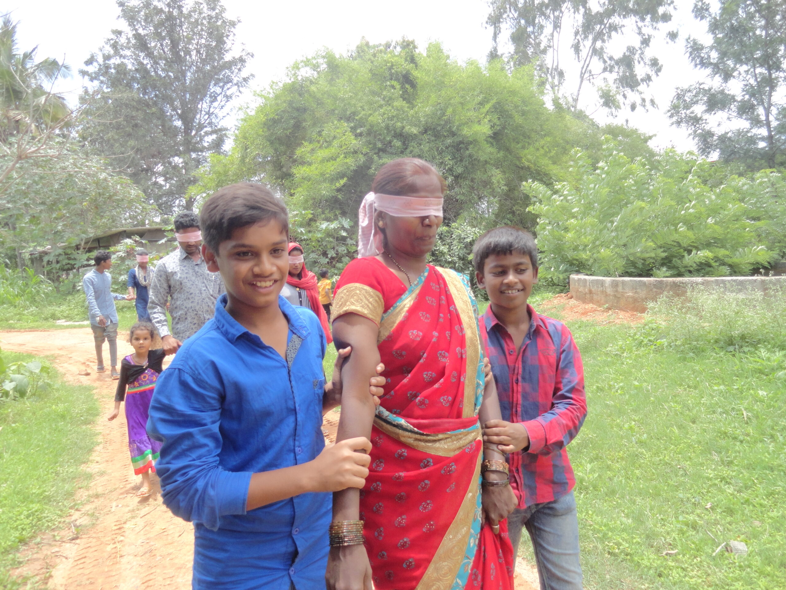 Trust-walk-with-parents